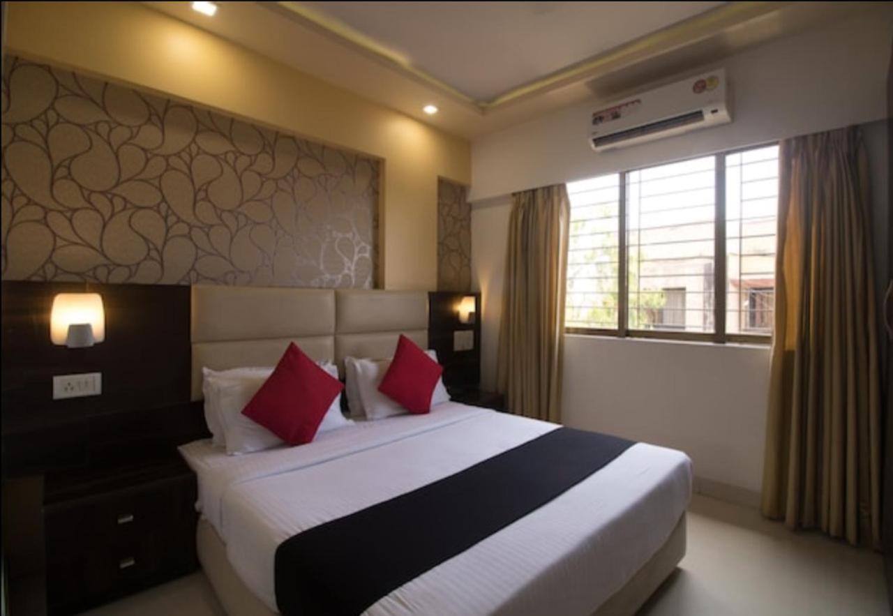 Galaxy Comforts 3* Mumbai (Bombay)